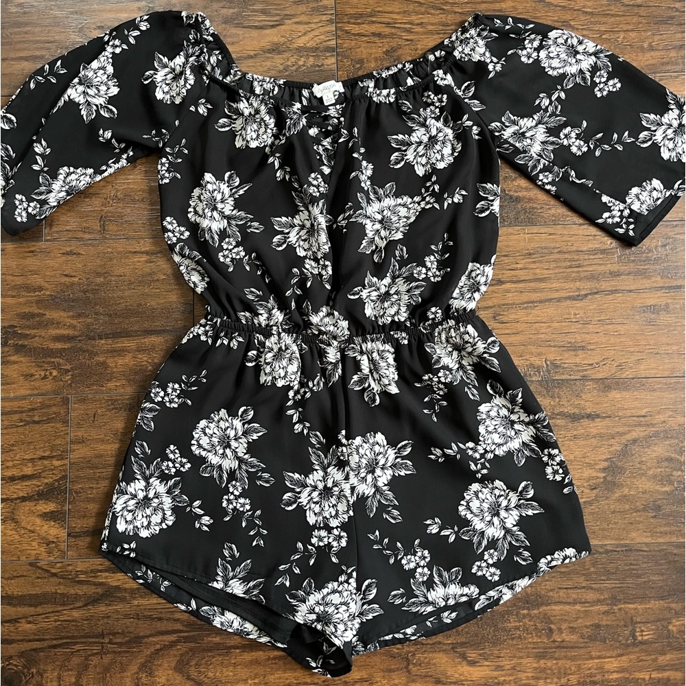 Women’s romper, size L